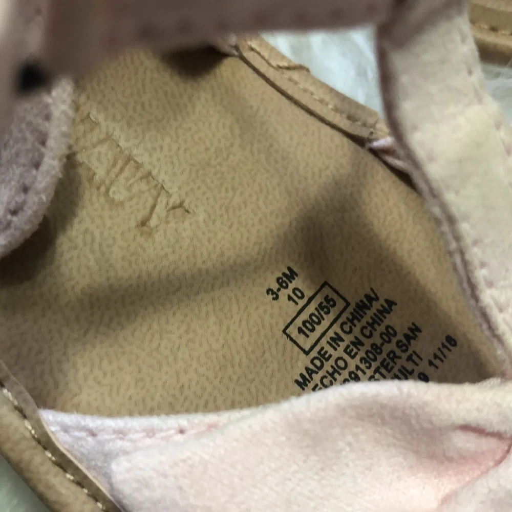 Baby girl shoes 3-6 months sandals summer Old Navy Carters
